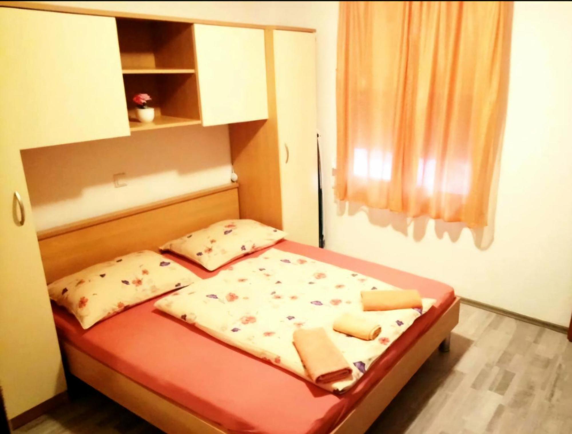 Apartments Curic Trogir Room photo